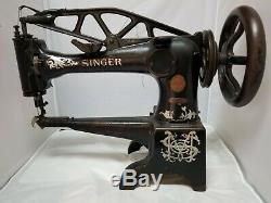 Singer 29-4 Industrial Cylinder Arm Leather Sewing Machine Antique. Head only