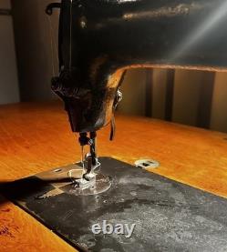 Singer 31-15 Industrial Sewing Machine Mfg. 1921 SLF 2 light + Servo Motor