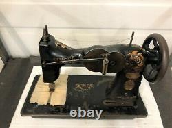 Singer 32-57 Vintage One Needle Decorative Stitch Industrial Sewing Machine