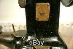Singer 47K26 Cylinder Arm Walking foot Industrial sewing machine Head Only