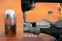 Singer 47w70 Darning Sewing Machine // Exceptional Condition, Tuned & Ready