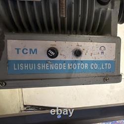 Singer 491 Industrial Electric Sewing Machine with Table, TCM Servo Motor, Pedal