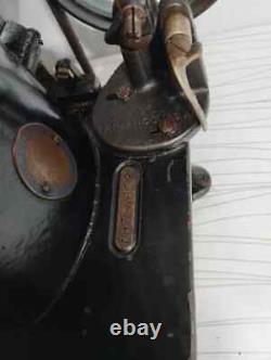 Singer 68-38 Sewing Machine