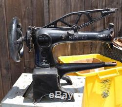 Singer Industrial 29-4 Cobbler Leather Treadle Sewing Machine lot #45