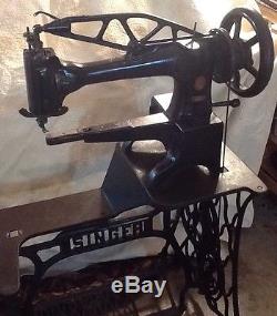 Singer Industrial Sewing Machine 29K Patcher WithTread Stand Ext. Arm
