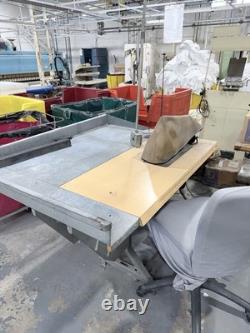 Singer Industrial Single-Head Mechanical Sewing Machine with Work Table Setup