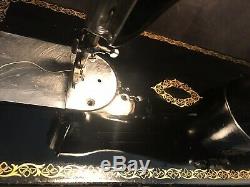 Singer Sewing Machine 15-91, Serviced. Sews Leather
