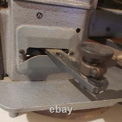 Singer Vintage Industrial Pneumatic Sewing Machine 269X999 Head Only AS IS READ