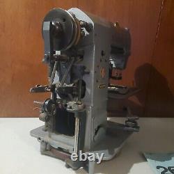 Singer Vintage Industrial Pneumatic Sewing Machine 269X999 Head Only AS IS READ