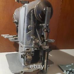 Singer Vintage Industrial Pneumatic Sewing Machine 269X999 Head Only AS IS READ