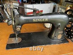 Singer industrial sewing machine 31-15 with motor, work table, WORKS, 1929
