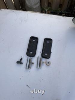 TACSEW DDL8500-T High Speed Industrial Sewing Machine / Table / Motor/ Read DESC