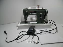 Thompson PW-301 Mini Walking Foot Sewing Machine Portable Industrial WORKING