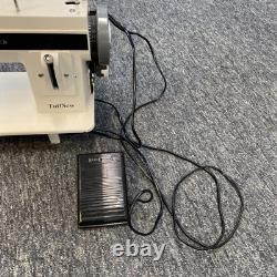 Tuffsew Deluxe Super Industrial Sewing Machine w Foot Pedal Cord Works G3D