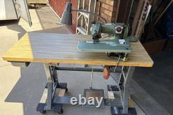US Blind Stitch Model 1118 Skip Stitch Industrial Sewing Machine And Table Runs