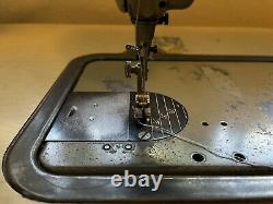 Union Special 1 needle INDUSTRIAL SEWING MACHINE With Table