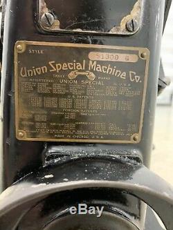 Union Special 51300 Vintage Chain stitch Industrial Sewing Machine
