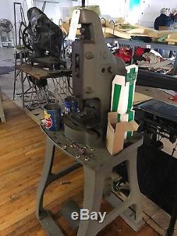 Union Special Commercial Industrial Sewing Machine Vintage Thirty Eight Two 40