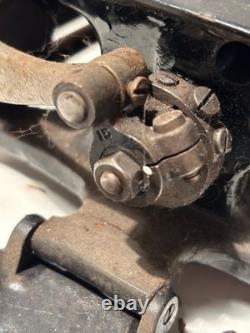 Union Special Half Size/Short Throw Industrial Sewing Machine Head Model 1800 Z