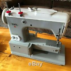 VINTAGE Ca. 1960's PFAFF 360 AUTOMATIC INDUSTRIAL STRENGTH SEWING MACHINE