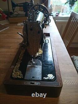 VINTAGE SINGER 15K HAND-CRANK SEWING MACHINE Sphinx decals Leather Upholstery