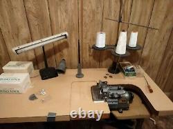 VINTAGE SINGER 460 13 OVERLOCK INDUSTRIAL SEWING MACHINE With TABLE LAMP SPOOLS