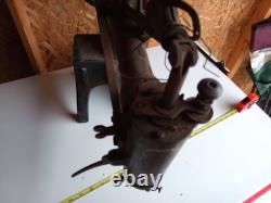 VINTAGE Singer 29-4 Industrial Leather Cobbler Sewing Machine? Heavy