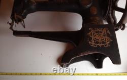 VINTAGE Singer 29-4 Industrial Leather Cobbler Sewing Machine? Heavy