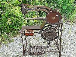 Victorian Antique Rare Dandy Industrial Iron Ornate Sewing Machine Dandy