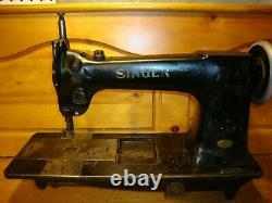 Vintage Industrial SINGER Sewing Machine Head Model 131WSV17 For Parts