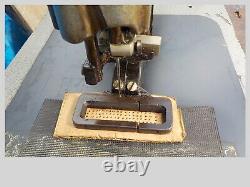 Vintage Industrial Sewing Machine Model Singer 68 class box tacker