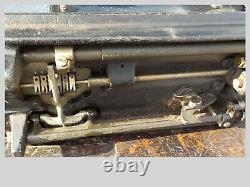 Vintage Industrial Sewing Machine Model prazak 52 class -6 needle