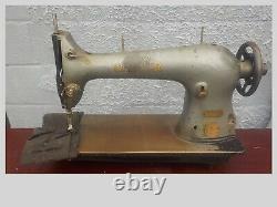 Vintage Industrial Sewing Machine Singer 31-15 Grey, one needle, -Leather
