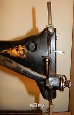Vintage Industrial Singer 17-1 Sewing Machine Head ONLY Leather Working