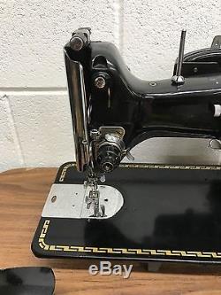 Vintage PFAFF 130 130-6 SEWING MACHINE Great Condition Manuals/Accessories