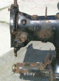 Vintage SINGER 108W SV26 INDUSTRIAL SEWING MACHINE For Repair