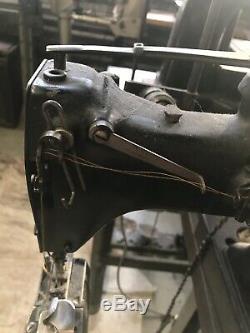 Vintage SINGER 231-8 Feed OFF ARM CHAINSTITCH INDUSTRIAL SEWING MACHINE