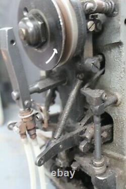 Vintage SINGER U-72 Industrial Sewing Machine