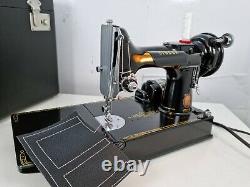 Vintage Singer 221k Featherweight Electric Sewing Machine, Fully Serviced