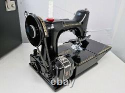 Vintage Singer 221k Featherweight Electric Sewing Machine, Fully Serviced