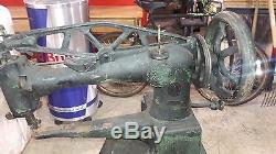 Vintage Singer 29-4 Industrial Sewing Machine Antique Missing Bobbin