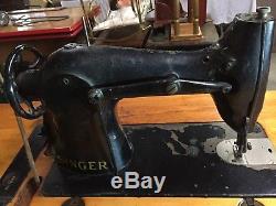 Vintage Singer Commercial/industrial Sewing Machine. Model 95-1