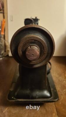 Vintage Singer Industrial Sewing Machine Head Model 61W159 #W830578 Pics