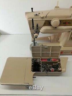 Vintage Singer Sewing Machine, Model 431 G High End Home Use 1960's withOEM Case