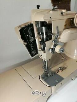 Vintage Singer Sewing Machine, Model 431 G High End Home Use 1960's withOEM Case