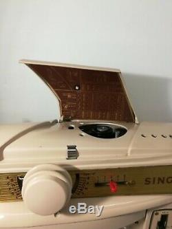 Vintage Singer Sewing Machine, Model 431 G High End Home Use 1960's withOEM Case