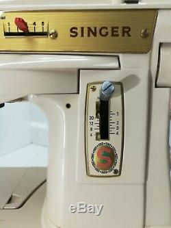 Vintage Singer Sewing Machine, Model 431 G High End Home Use 1960's withOEM Case