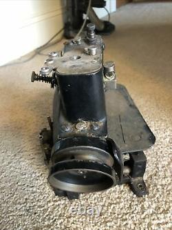 Vintage Union Special 39300z Industrial Sewing Machine