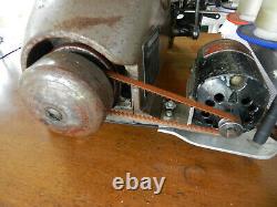 Vintage Union Special 39500 T Industrial Upholstery Sewing Machine Dayton Motor