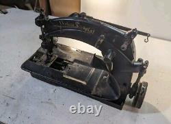 Vintage Union Special 6500 Industrial Cast Iron Sewing Machine
